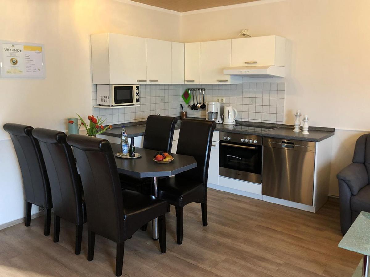 Appartements Boyens - Moderne Ferienwohnungen Fuer Monteure Monchneversdorf ภายนอก รูปภาพ